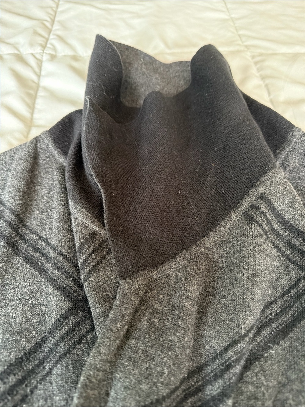 Royal Robbins Favorite Cardigan | Merino Wool Blend | Gray Plaid | Women’s Small - Picture 4 of 10